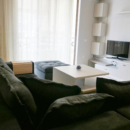 Victoria'S Sea-Cret Apartment Sarande Luaran gambar